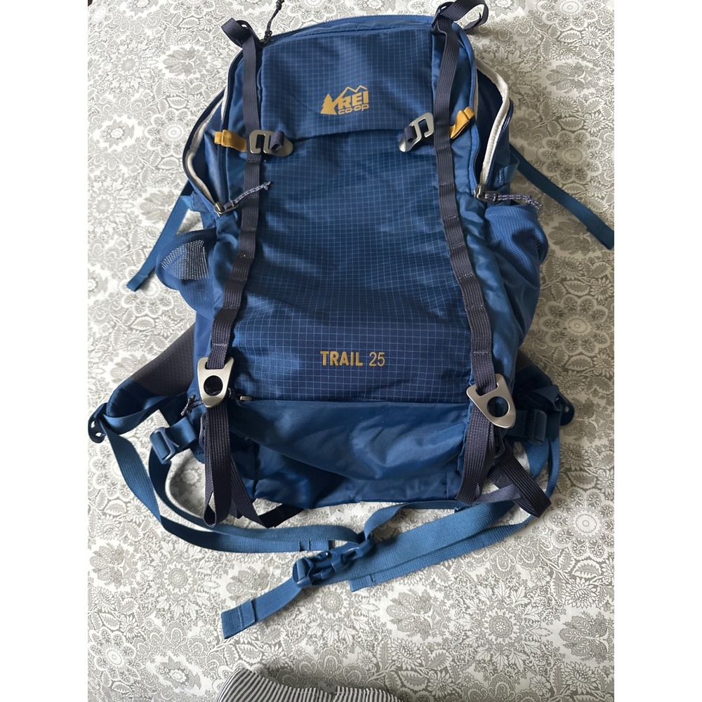 REI Co-op Trail 25 Daypack Blue Ripstop Hiking Backpack Unisex One Size EUC